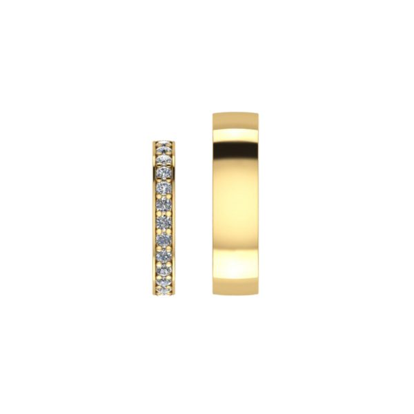Simple 14ct yellow gold wedder set with 15 diamonds